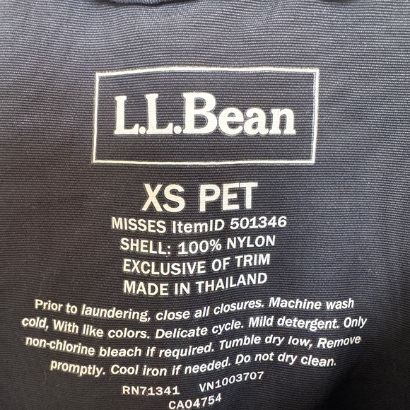 L.L.Bean Women’s Mountain Classic Anorak
Size XSPetite - Picture 7 of 8